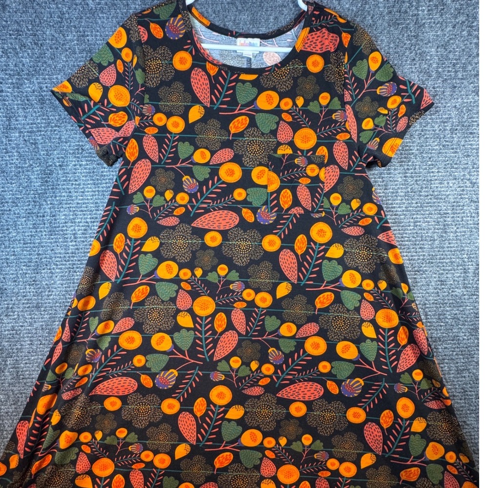 LuLaRoe Orange Floral Black Short Sleeve Crew Neck Pocket Dress Medium‎